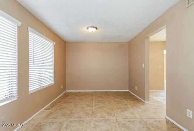 7724 W PIERSON Street, Phoenix, AZ 85033