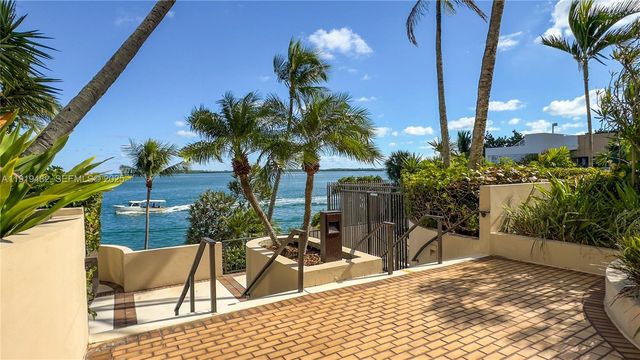 520 Brickell Key Dr A1207, Miami, FL 33131