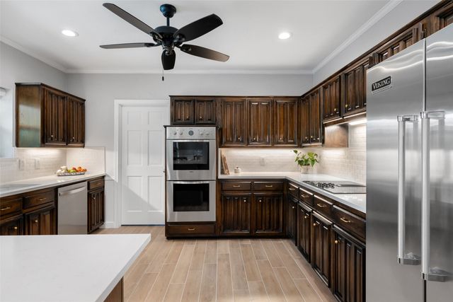 5835 Mapleshade Lane, Dallas, TX 75252