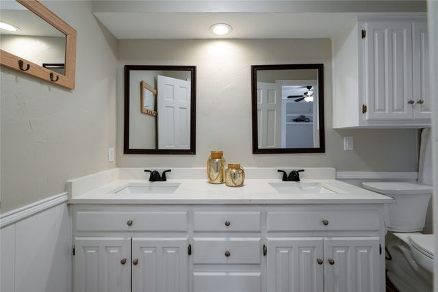 5835 Mapleshade Lane, Dallas, TX 75252