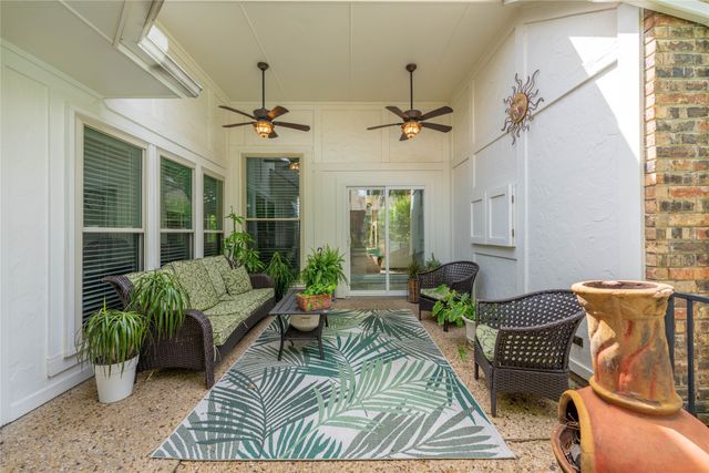 5835 Mapleshade Lane, Dallas, TX 75252