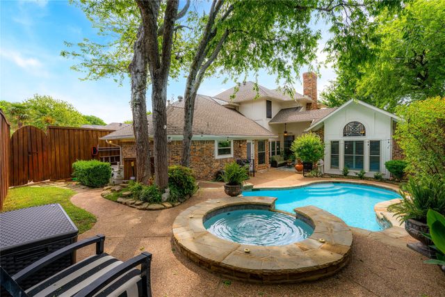 5835 Mapleshade Lane, Dallas, TX 75252