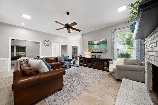 5835 Mapleshade Lane, Dallas, TX 75252