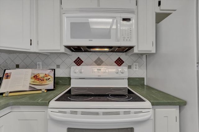 17926 Lasso Loop, Penn Valley, CA 95946