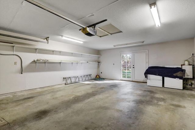 17926 Lasso Loop, Penn Valley, CA 95946