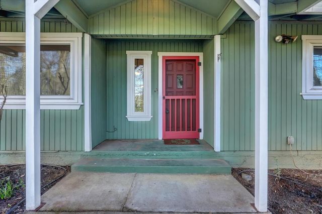 17926 Lasso Loop, Penn Valley, CA 95946