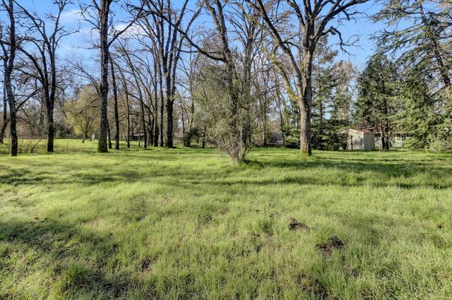 17926 Lasso Loop, Penn Valley, CA 95946