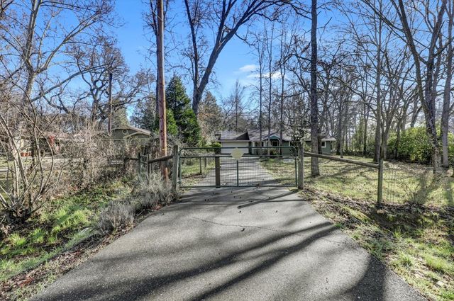 17926 Lasso Loop, Penn Valley, CA 95946