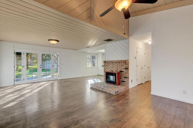 17926 Lasso Loop, Penn Valley, CA 95946