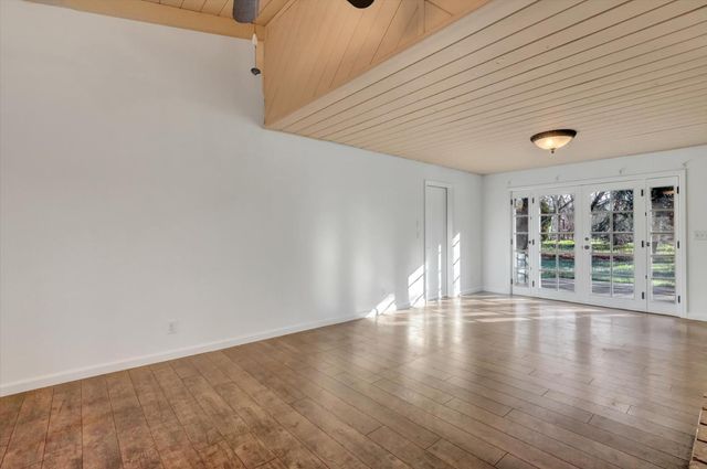 17926 Lasso Loop, Penn Valley, CA 95946