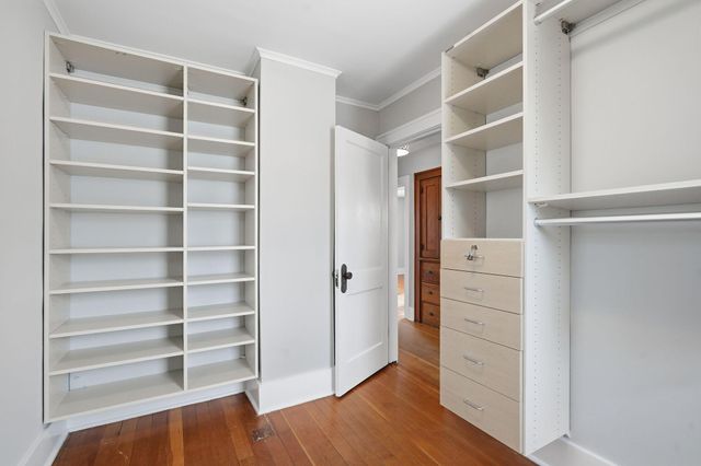 2620 Aldrich Avenue S, Minneapolis, MN 55408