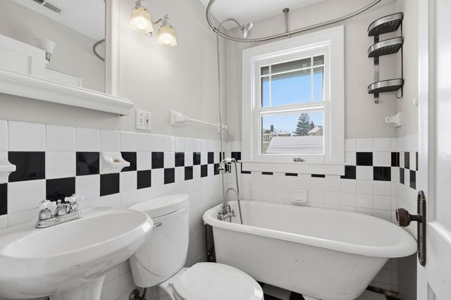 2620 Aldrich Avenue S, Minneapolis, MN 55408