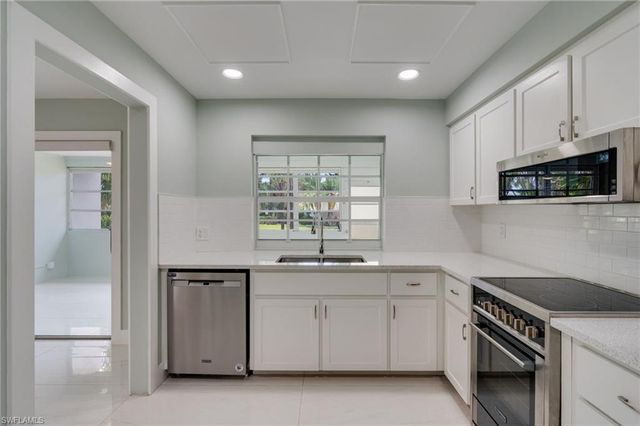 4100 Lakewood BLVD F30, Naples, FL 34112