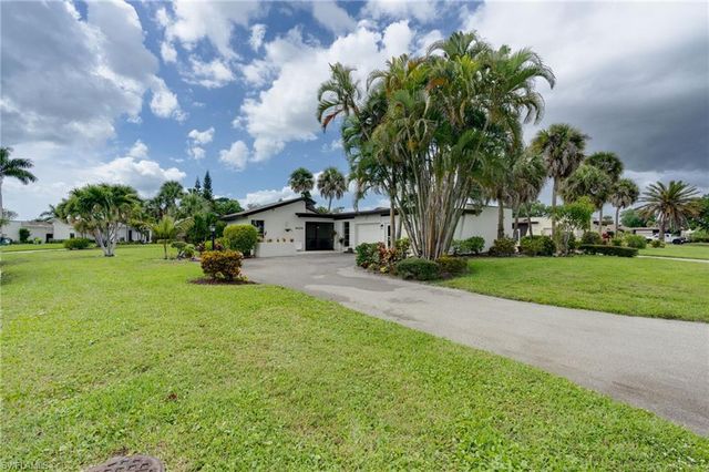 4100 Lakewood BLVD F30, Naples, FL 34112