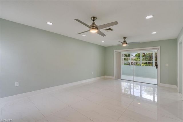 4100 Lakewood BLVD F30, Naples, FL 34112