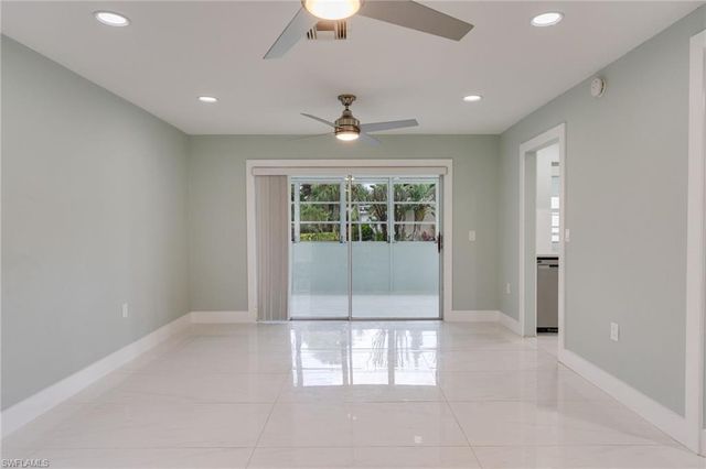 4100 Lakewood BLVD F30, Naples, FL 34112