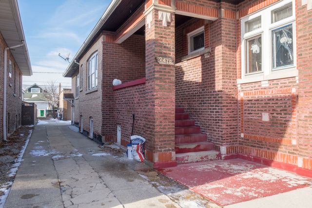 2418 Oak Park Avenue, Berwyn, IL 60402