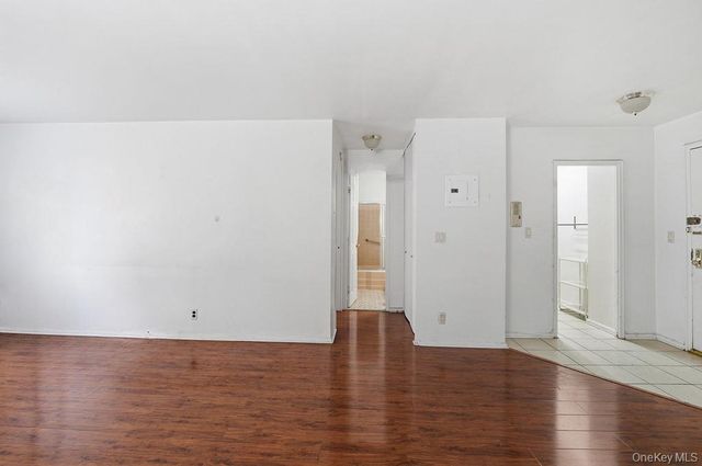 52-40 39th Drive 2B, Woodside, NY 11377