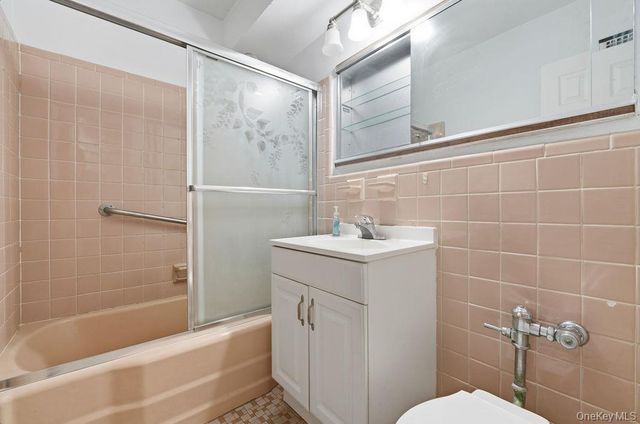 52-40 39th Drive 2B, Woodside, NY 11377