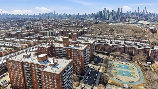 52-40 39th Drive 2B, Woodside, NY 11377