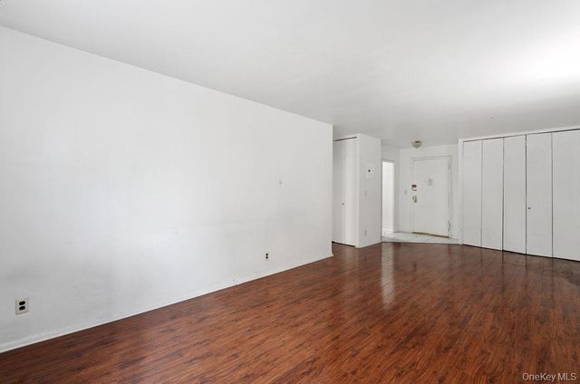 52-40 39th Drive 2B, Woodside, NY 11377
