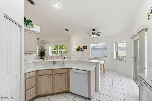 5245 SW 19th PL, Cape Coral, FL 33914