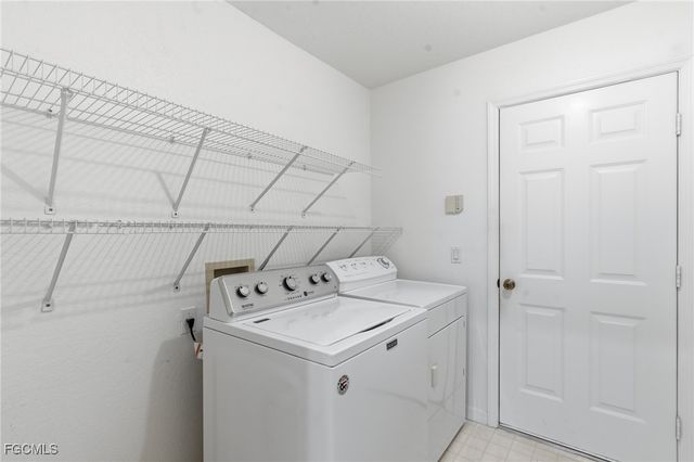 5245 SW 19th PL, Cape Coral, FL 33914