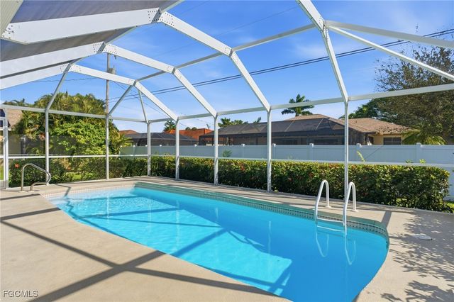 5245 SW 19th PL, Cape Coral, FL 33914