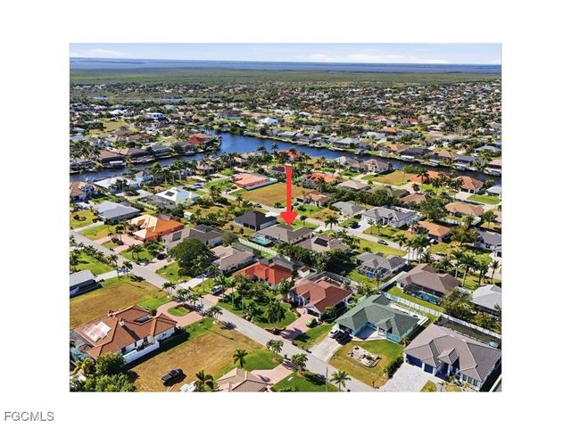 5245 SW 19th PL, Cape Coral, FL 33914