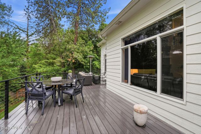 3827 E BELLERIVE LN, Spokane, WA 99223