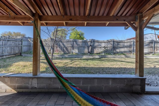 2721 W Oakdale Road, Irving, TX 75060