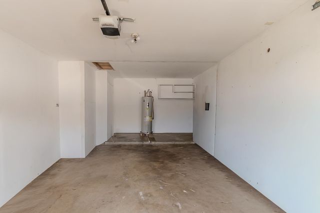 2721 W Oakdale Road, Irving, TX 75060