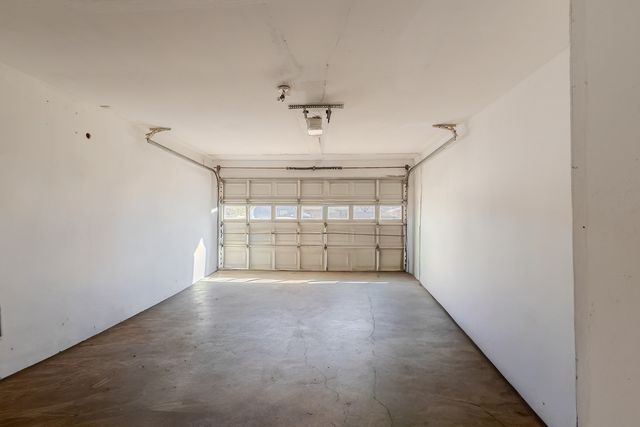 2721 W Oakdale Road, Irving, TX 75060