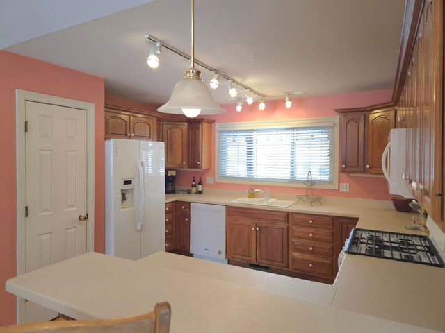 139 Shorewood Drive, Michigan City, IN 46360