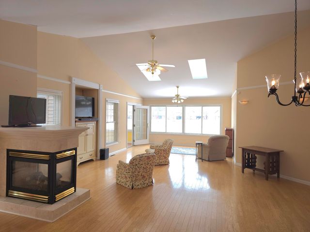 139 Shorewood Drive, Michigan City, IN 46360