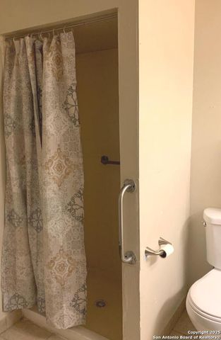 7923 Donore Pl Apt 5, San Antonio, TX 78229