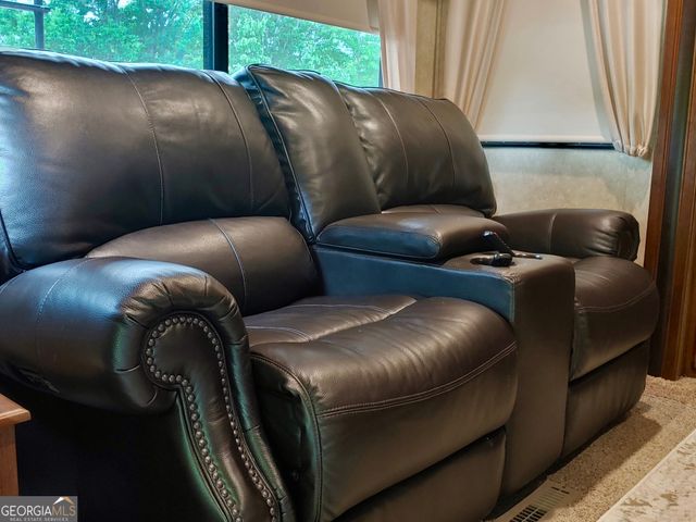 16 Dutchman Way, Cleveland, GA 30528