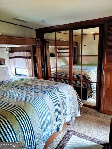 16 Dutchman Way, Cleveland, GA 30528