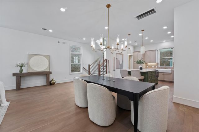 5407 Dickson, Houston, TX 77007