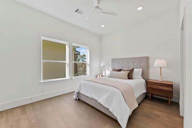 5407 Dickson, Houston, TX 77007