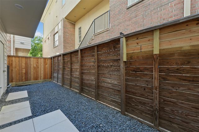 5407 Dickson, Houston, TX 77007