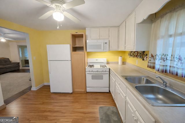 38 Yogi Bear Boulevard, Cleveland, GA 30528