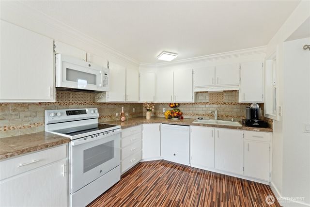 10107 Meridian Avenue, Everett, WA 98208
