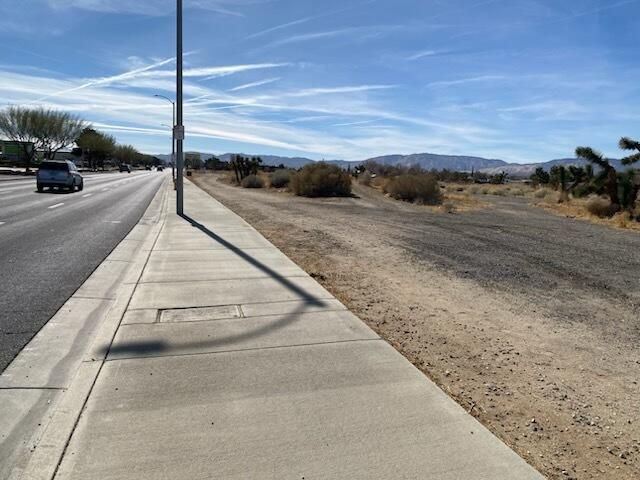 10th Stw Pav Vic Ave L2, Lancaster, CA 93534