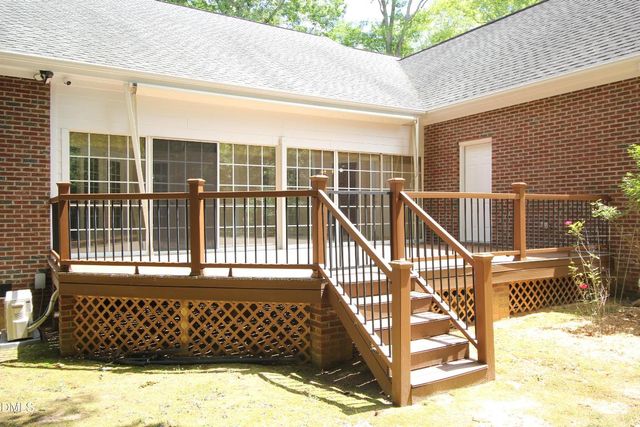 1102 Falling Stream, Sanford, NC 27332