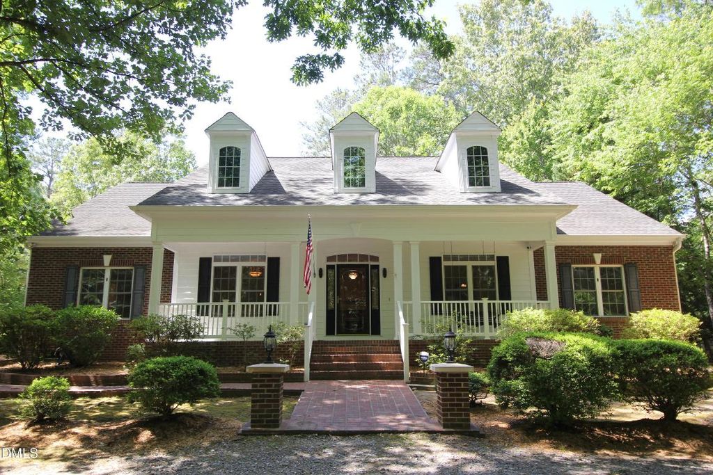 1102 Falling Stream, Sanford, NC 27332