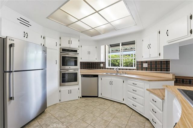 28823 Via Roja, Murrieta, CA 92563