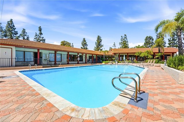 28823 Via Roja, Murrieta, CA 92563