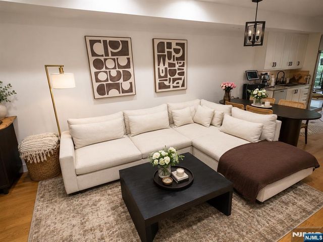 226 Park Avenue 1, Hoboken, NJ 07030