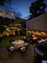 226 Park Avenue 1, Hoboken, NJ 07030
